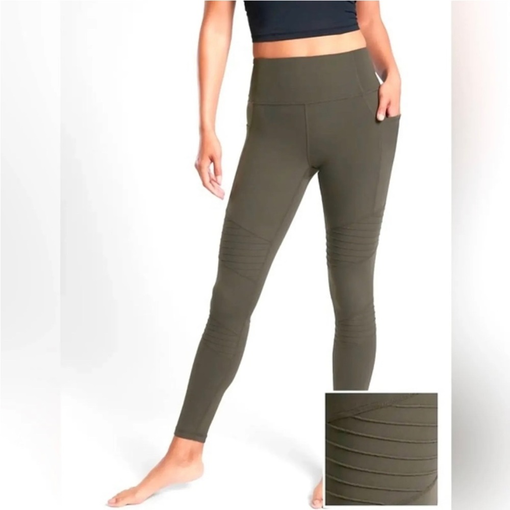 Athleta size medium INCLINATION MOTO TIGHT arbor olive
